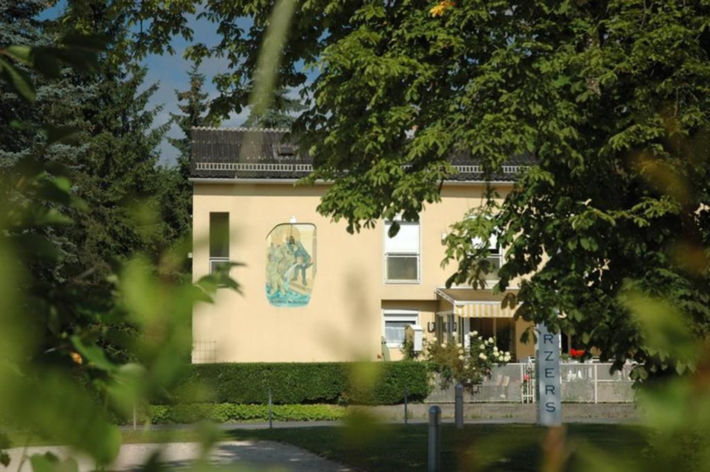 Gastehaus Pension Ria Pörtschach am Wörthersee Buitenkant foto